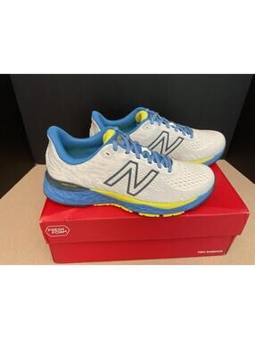 New! Mens New Balance Fresh Foam 880v11 Running Shoes. Size 9.5D. Awesome Shoes!